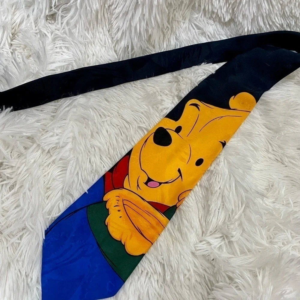 Vintage Disney Winnie the Pooh eating Honey Tie